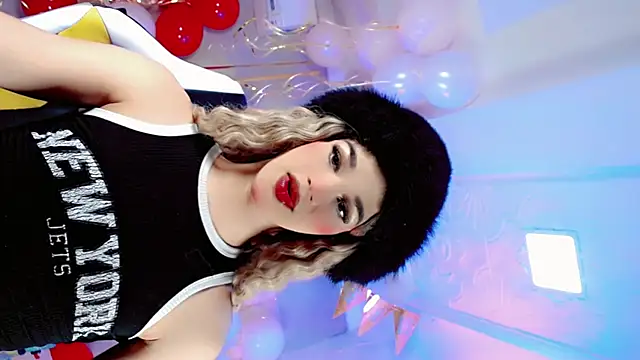 Sophiaa doll  online show from April 26, 4:32 am