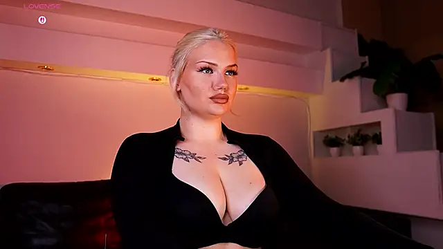 seesamnoir online show from July 13, 7:00 am