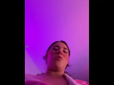 AriaDonatti online show from March 19, 4:05 am