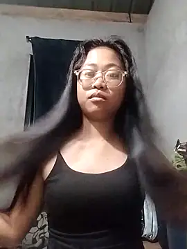 Snapshot of angelpinay44 chatting on April 6, 3:13 pm angelpinay44 online show from April 6, 3:13 pm