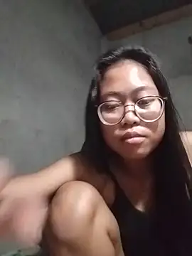 Snapshot of angelpinay44 chatting on June 9, 3:23 pm angelpinay44 online show from June 9, 3:23 pm