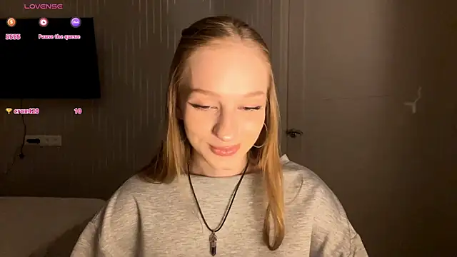 Anika Socutehe online show from April 29, 6:47 pm