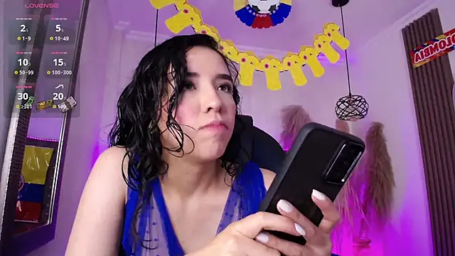 Amara Davis1 online show from June 11, 4:54 am
