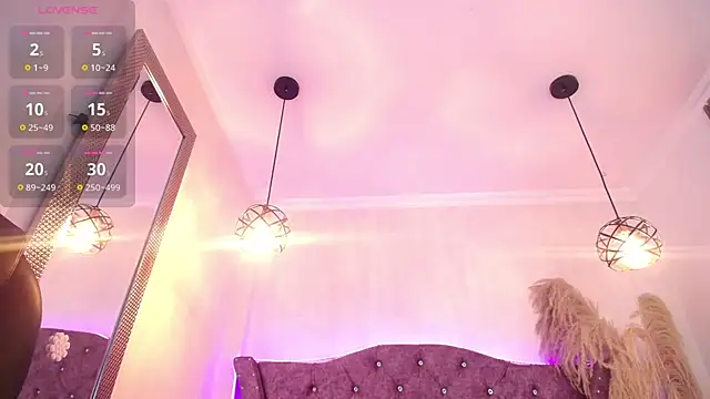 Amara Davis1 online show from July 31, 4:45 am
