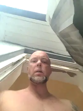Snapshot of HornyDaddyMuscle chatting on May 22, 7:41 pm HornyDaddyMuscle online show from May 22, 7:41 pm