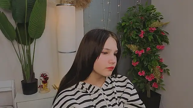 EnidRitzel online show from March 14, 7:08 pm