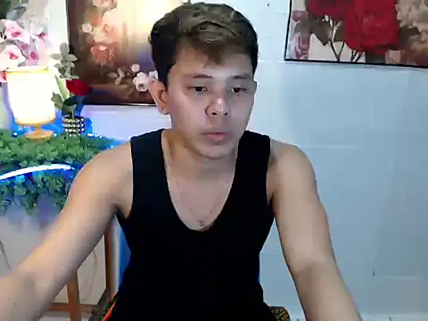 Snapshot of Baby_Maxxx chatting on May 12, 6:05 pm Baby Maxxx online show from May 12, 6:05 pm