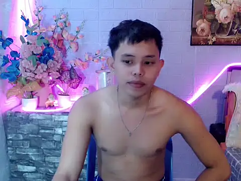 Snapshot of Baby_Maxxx chatting on May 30, 5:26 am Baby Maxxx online show from May 30, 5:26 am