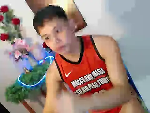 Snapshot of Baby_Maxxx chatting on June 20, 10:29 am Baby Maxxx online show from June 20, 10:29 am
