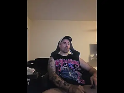 Snapshot of Biggbaddwulf7 chatting on July 7, 9:13 am Biggbaddwulf7 online show from July 7, 9:13 am