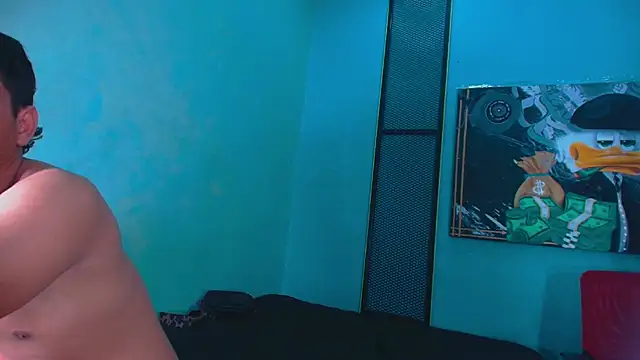 Hornyshow1 online show from July 8, 7:18 pm