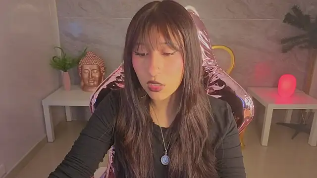 moraa s online show from March 12, 3:01 am