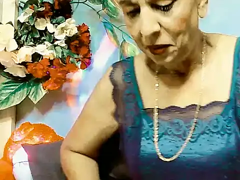 Hot queen58 online show from May 21, 6:15 pm