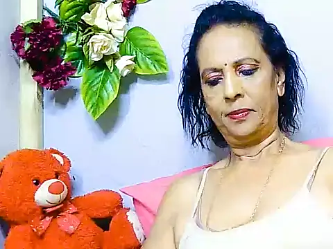 Hot queen58 online show from May 31, 6:09 pm