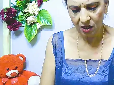 Hot queen58 online show from June 4, 4:13 pm