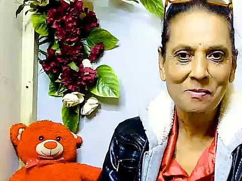 Hot queen58 online show from June 10, 6:01 am