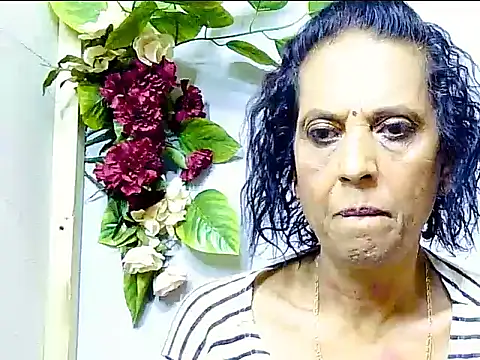 Hot queen58 online show from June 11, 3:48 am