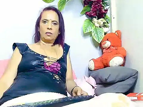 Hot queen58 online show from June 21, 8:22 pm
