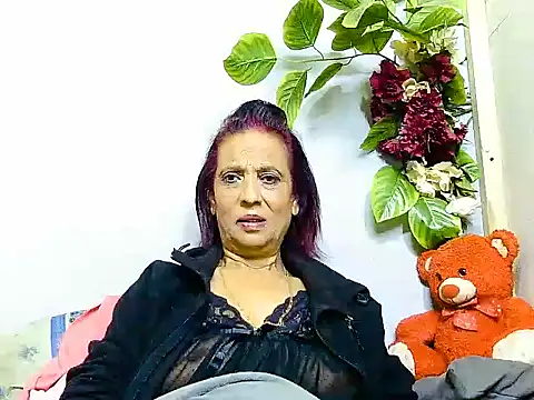 Hot queen58 online show from June 23, 4:32 am