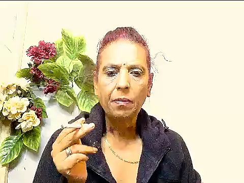 Hot queen58 online show from July 4, 7:58 am