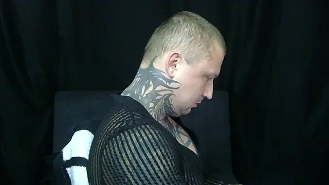 Snapshot of devilWithTats chatting on May 21, 12:12 pm devilWithTats online show from May 21, 12:12 pm