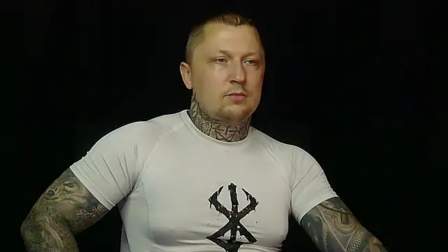 Snapshot of devilWithTats chatting on May 24, 11:48 am devilWithTats online show from May 24, 11:48 am