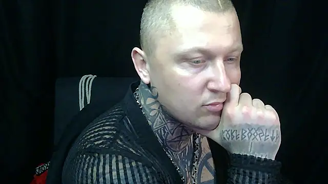 Snapshot of devilWithTats chatting on June 2, 10:06 am devilWithTats online show from June 2, 10:06 am
