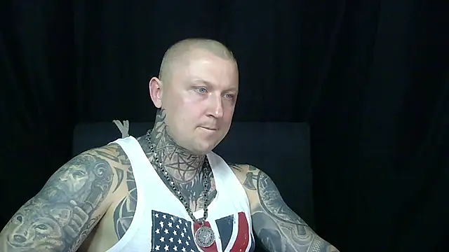 Snapshot of devilWithTats chatting on June 17, 3:35 pm devilWithTats online show from June 17, 3:35 pm