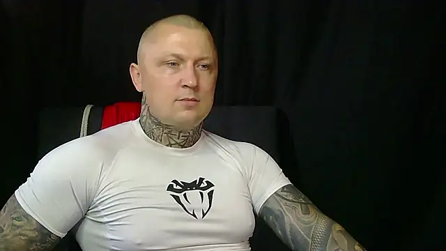 Snapshot of devilWithTats chatting on July 6, 3:14 pm devilWithTats online show from July 6, 3:14 pm