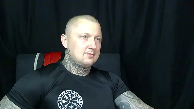 Snapshot of devilWithTats chatting on July 9, 4:22 pm devilWithTats online show from July 9, 4:22 pm