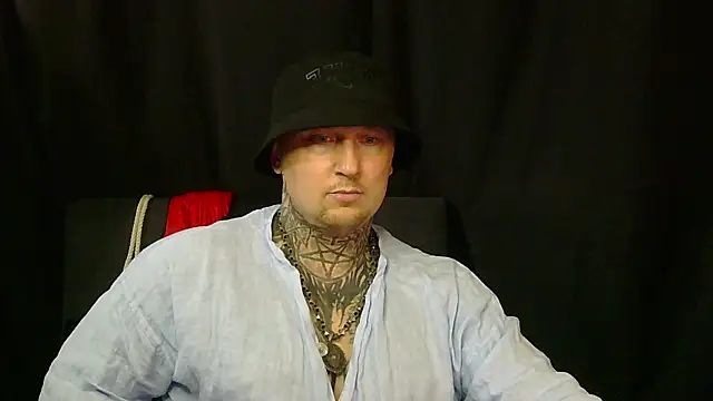 Snapshot of devilWithTats chatting on July 13, 1:58 pm devilWithTats online show from July 13, 1:58 pm
