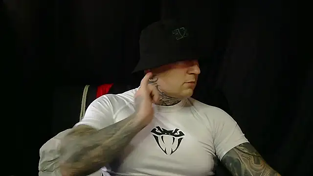 Snapshot of devilWithTats chatting on July 23, 12:58 pm devilWithTats online show from July 23, 12:58 pm