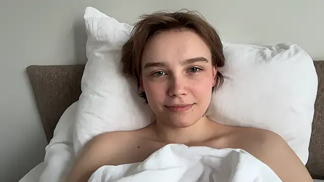 Snapshot of Lolatatee chatting on July 26, 7:59 am Lolatatee online show from July 26, 7:59 am