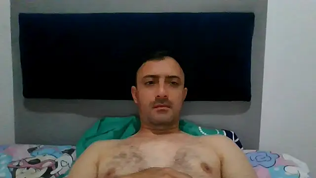 RaphandLey online show from March 10, 9:31 pm