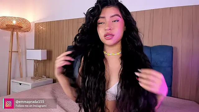 missprada  online show from March 17, 11:57 am