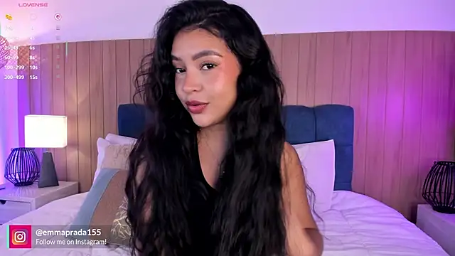 Snapshot of missprada_ chatting on June 13, 12:03 pm missprada online show from June 13, 12:03 pm