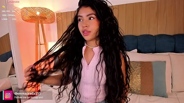 Snapshot of missprada_ chatting on July 17, 12:12 pm missprada online show from July 17, 12:12 pm