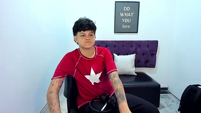TomBoy Natali online show from May 2, 2:16 am