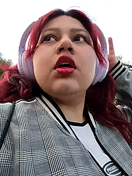 primrose17 online show from March 15, 9:32 pm