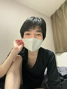 Snapshot of Ayutoda chatting on April 4, 4:59 pm Ayutoda online show from April 4, 4:59 pm