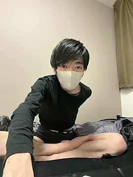 Snapshot of Ayutoda chatting on April 6, 3:57 pm Ayutoda online show from April 6, 3:57 pm