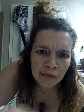 VelvetRae online show from March 1, 10:06 am