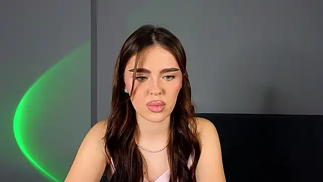 Snapshot of SheilaHigh chatting on March 7, 8:06 pm SheilaHigh online show from March 7, 8:06 pm