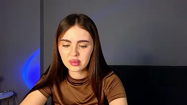 Snapshot of SheilaHigh chatting on March 11, 3:07 pm SheilaHigh online show from March 11, 3:07 pm