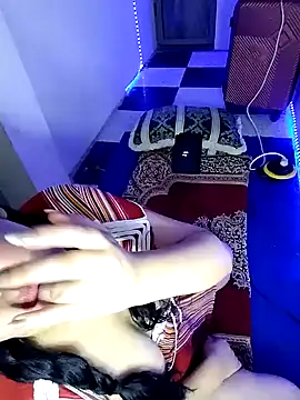 HoT LiiiNa online show from July 21, 9:50 pm