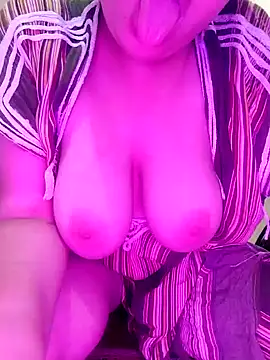 HoT LiiiNa online show from August 1, 9:46 pm