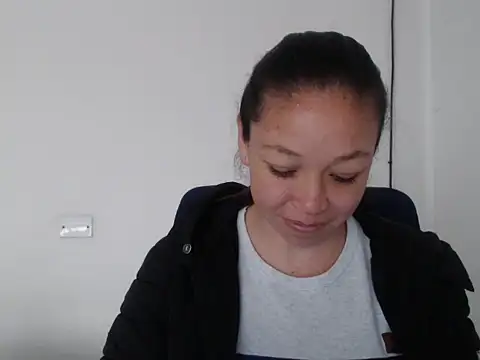 Snapshot of Eliane_cooper21 chatting on March 4, 6:47 pm Eliane cooper21 online show from March 4, 6:47 pm