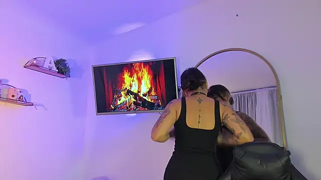 AlaiaRogers online show from May 2, 10:42 am