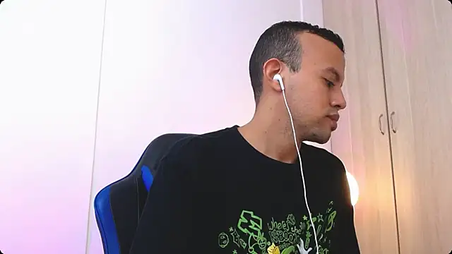 Damian Wish online show from March 11, 7:42 pm