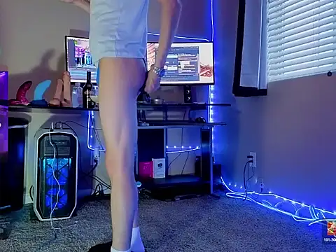 Snapshot of sam_damn chatting on May 15, 11:45 pm sam damn online show from May 15, 11:45 pm